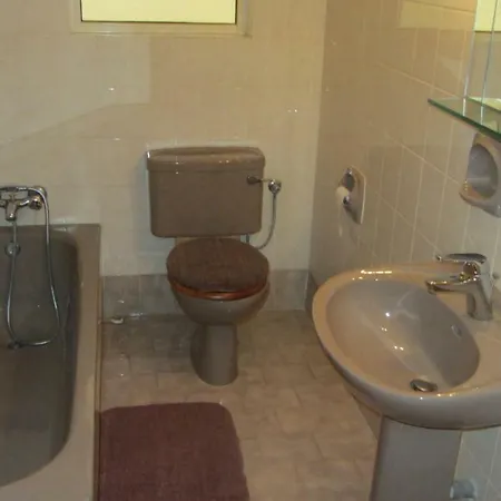 Seafront In Bay, Gozo, Malta Apartment *